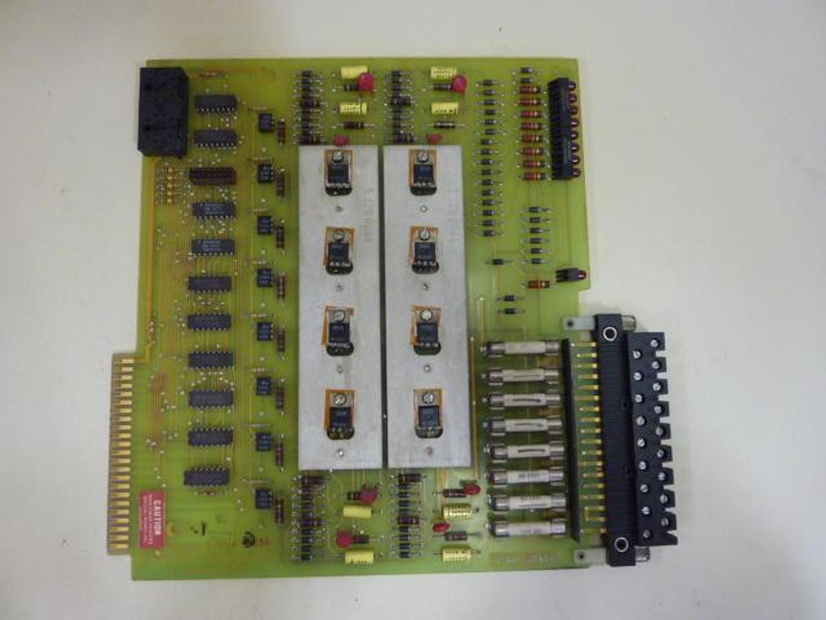 Used CINCINNATI MILACRON Output Board 3-531-3563A USED