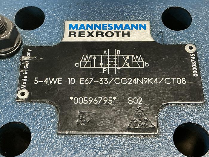 Used MANNESMANN REXROTH 5-4WE 10 E67-33/CG24N9K4/CT08