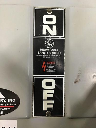 Used GENERAL ELECTRIC / GE 30 Amp Safety Switch TH3361 #125044