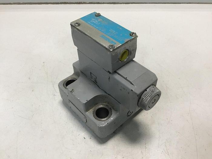Used VICKERS Valve DG4V-3-2A-M-FW-B6-60-EN21 #138846