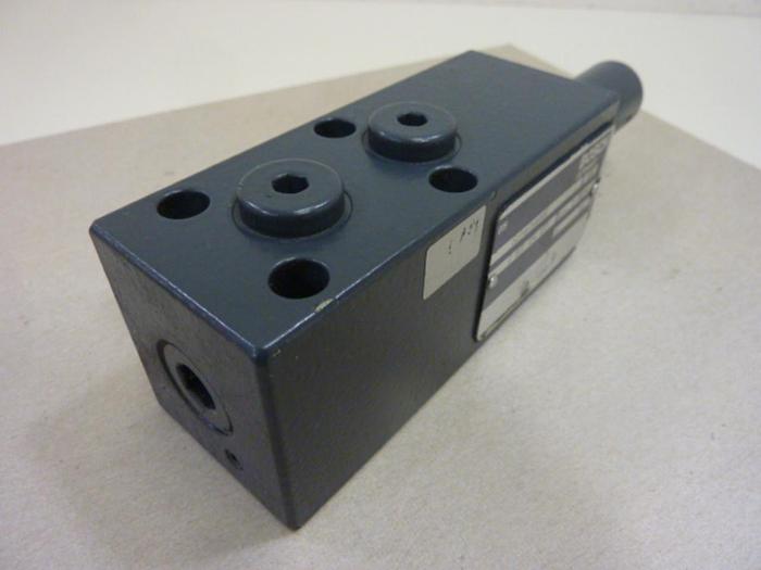 Used BOSCH Valve 0 811 104 133 #47216