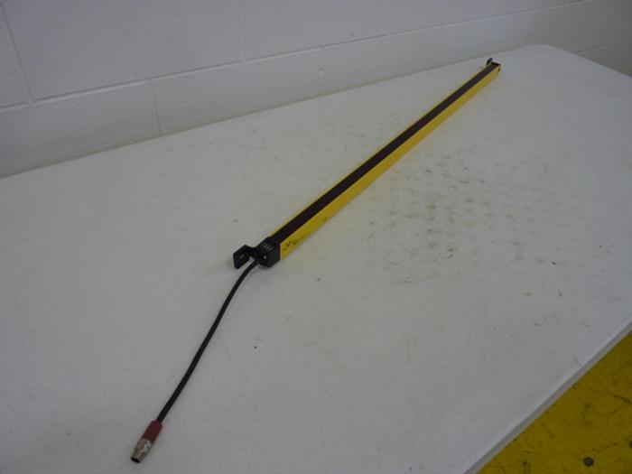 Used STI Light Curtain Receiver MC47-14-900R #50370
