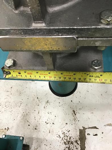 Used UNA-DYN Auto Mini Desiccant Dryer w/Hoppers UDC-100 HOPST Used #142056