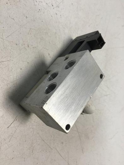 Used KOGANEI Valve & Manifold F10T0-PL3 #104812