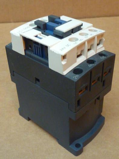 Used TELEMECANIQUE Contactor LC1D09BD #31700
