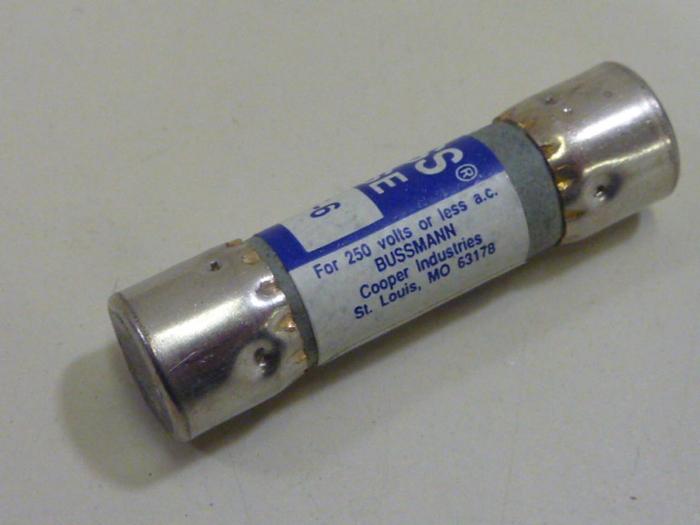 Used BUSSMANN 6 Amp Fuse BAF-6 #62425
