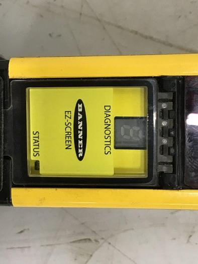 Used BANNER ENGINEERING Light Curtain Transmitter SLSE30-750Q8 #133670