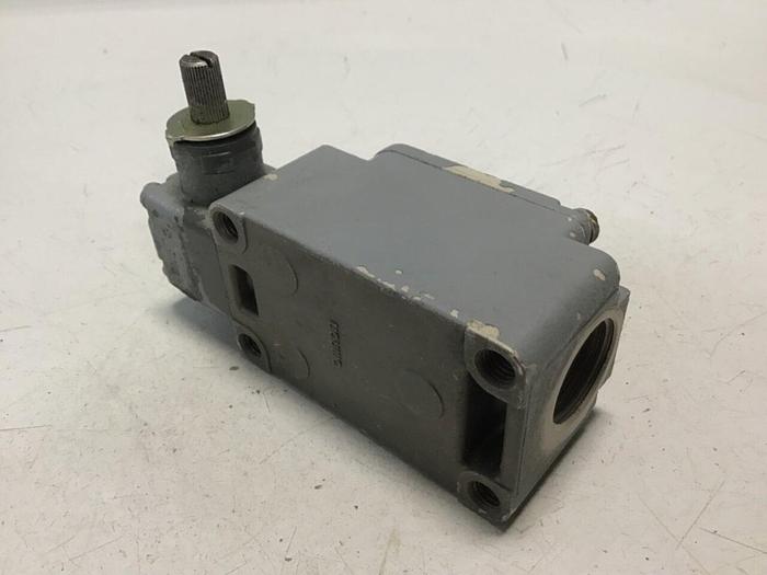 Used OMRON Limit Switch WLCA2-2 #121889