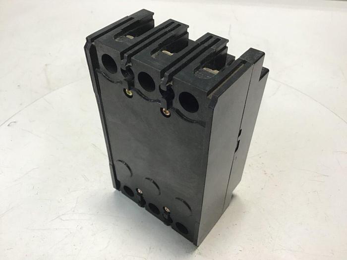 Used TOSHIBA 30 Amp Circuit Breaker S30B-3P-30A #119762