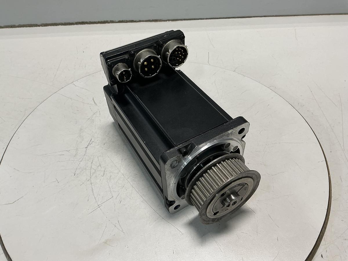 Used ALLEN BRADLEY MPL-B310P-MJ24AA