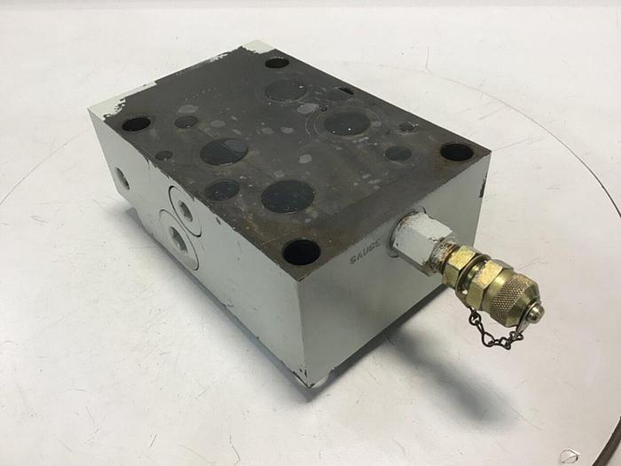 Used PARKER Valve PRM6PA25KN33XB570 #137920