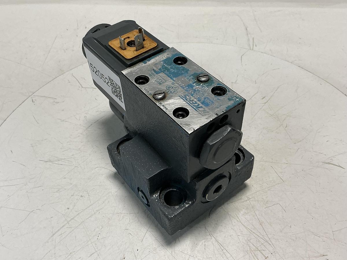 Used VICKERS DG4V-3-2AL-M-U-HL7-60