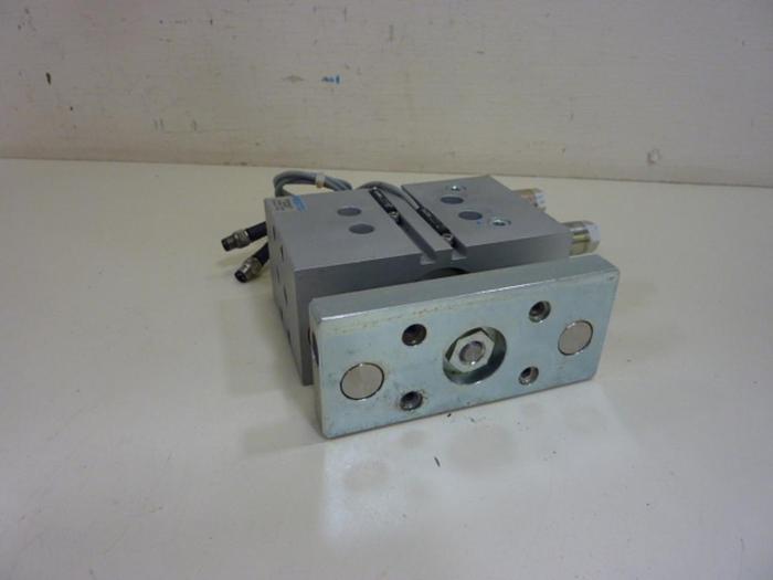 Used FESTO Pneumatic Cylinder DFM-40-25-P-A-GF #57339