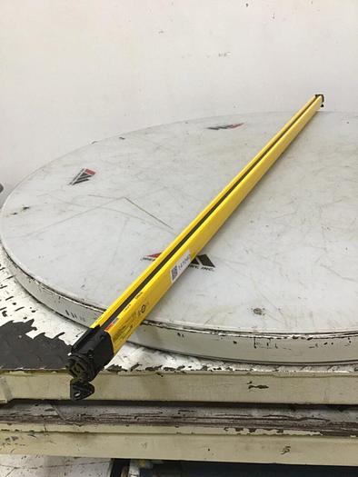 Used KEYENCE CORP Light Curtain GL-R72H-T USED