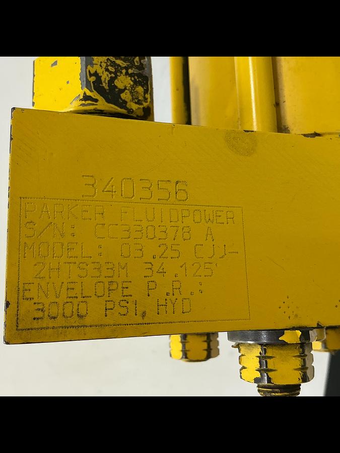 Used PARKER 03.25 CJJ2HTS33M 34.125