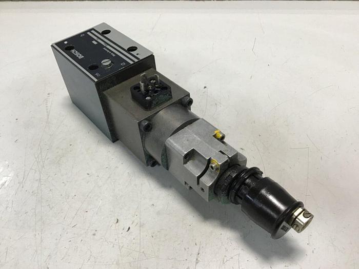 Used BOSCH Servo Proportional Valve 0 811 403 001 #135596