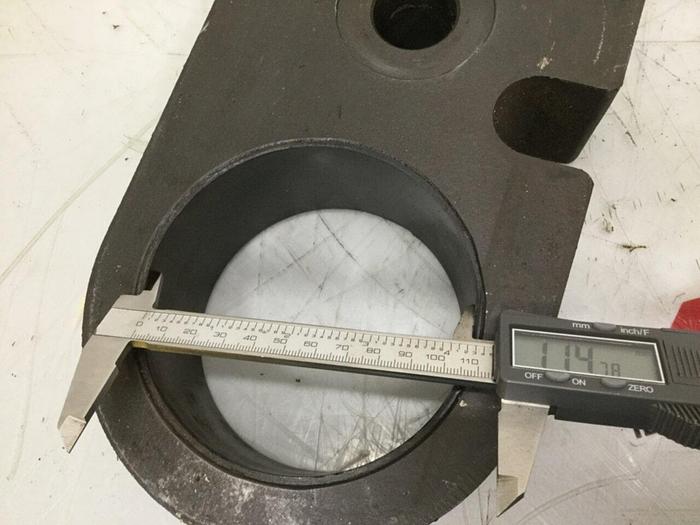 Used CINCINNATI MILACRON Crosshead Support 5067968 #113962