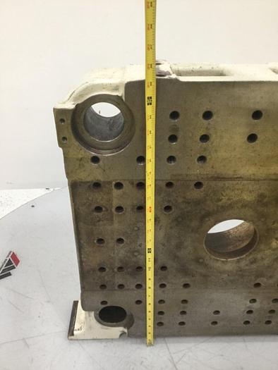 Used TOSHIBA Stationary Platen ISG120S10-3A / SP Used