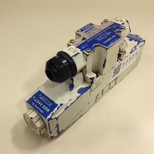 Used VICKERS Tokimec Directional Control Valve DG4V32CMP7H750 Used