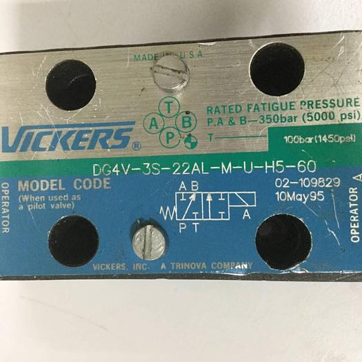 Used VICKERS Directional Valve DG4V-3S-22AL-M-U-H5-60 #90622