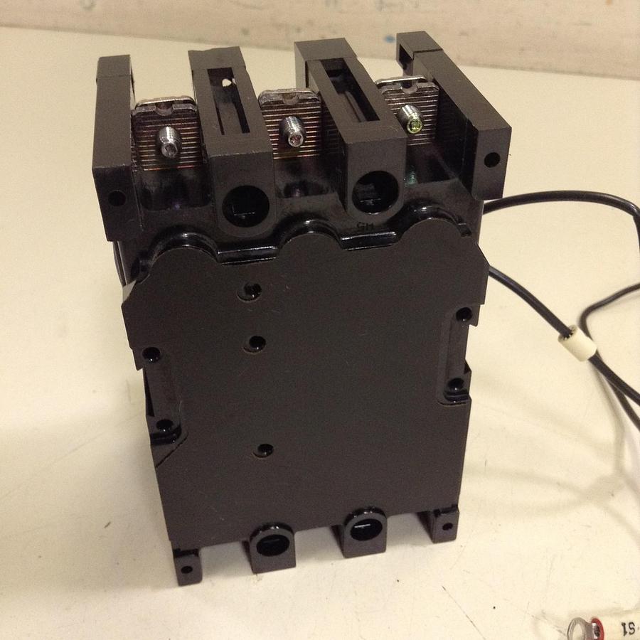 Used FUJI ELECTRIC 30 Amp Circuit Breaker EA53-30 Used