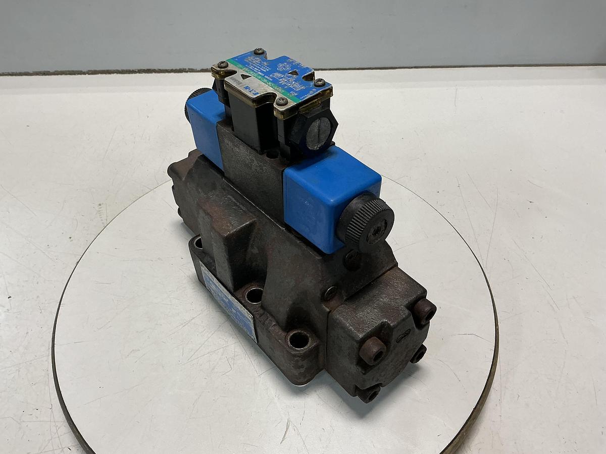 Used VICKERS DC5V-8-S-2C-M-FTWL-B-10