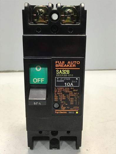 Used FUJI ELECTRIC 10 Amp Circuit Breaker SA32B-10 #120105