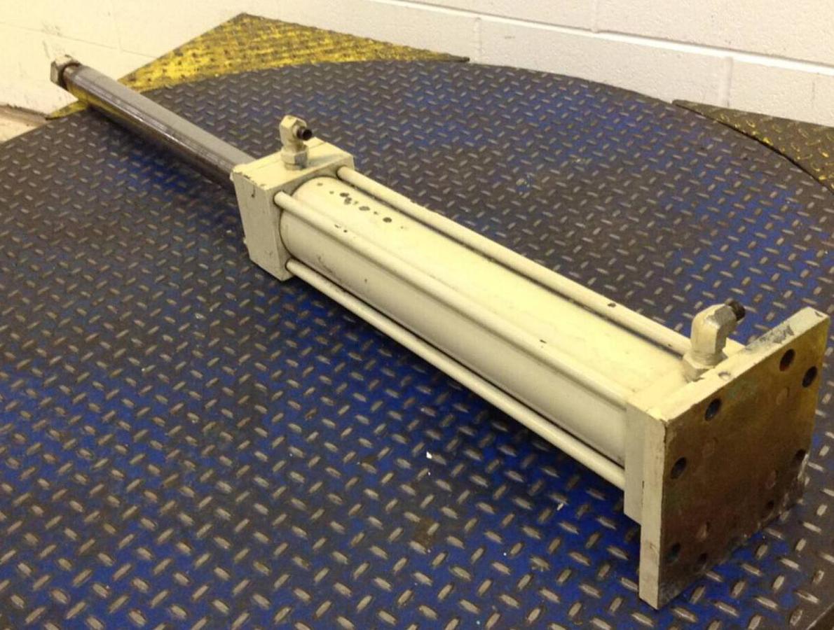 Used CINCINNATI MILACRON Injection Carriage Cylinder CYLINDER225 USED