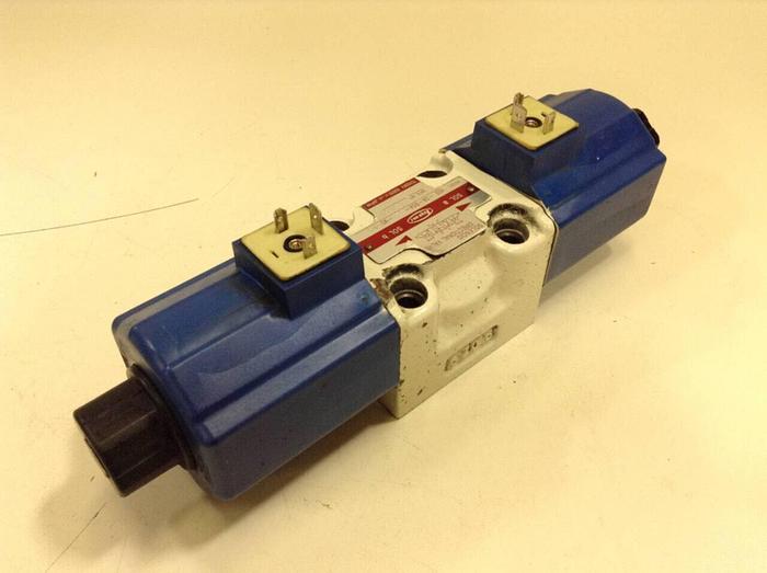 Used TOYOOKI KOGYO Solenoid Directional Valve HD3-3W-BGA-03A-WDD2S #87247