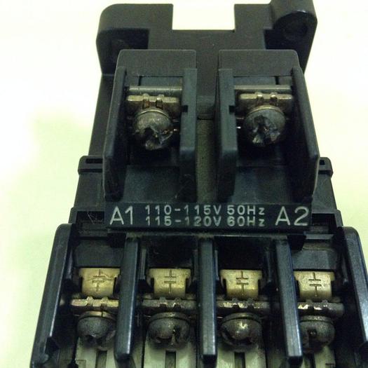 Used FUJI ELECTRIC Magnetic Contactor / Relay SH-4 4SH440 #77933