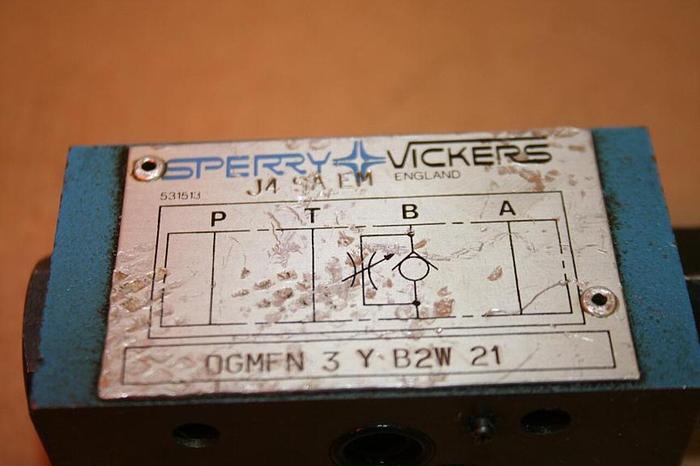 Used SPERRY VICKERS Valve DGMFN 3 Y B2W 21 #13276