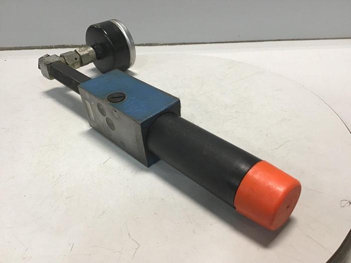 Used REXROTH Valve w/ Gauge ZDR 6 DA2-42/210Y SO43 #137812