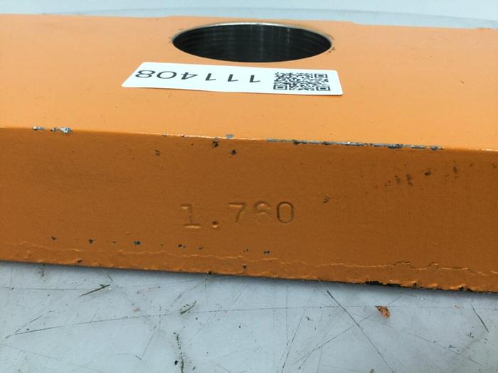 Used CINCINNATI MILACRON Crosshead Support Brace 1.760 #111408