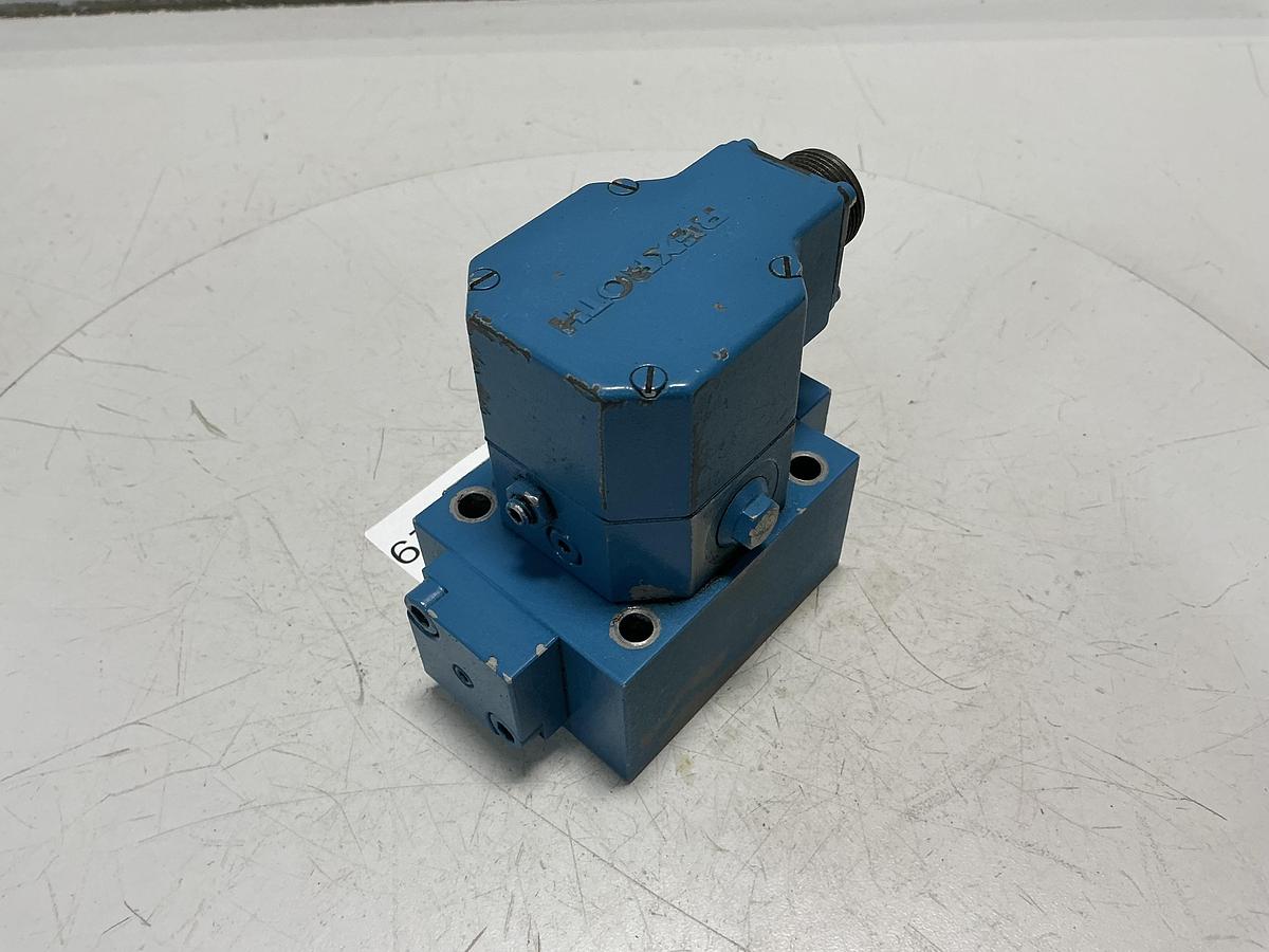 Used REXROTH 4WS2EM10-42/45B2T315Z8DM