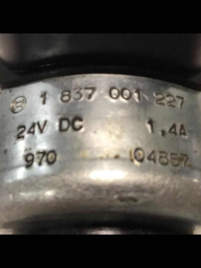 Used BOSCH Valve 081WV06P1V1033WS024/00D51 Used #144578