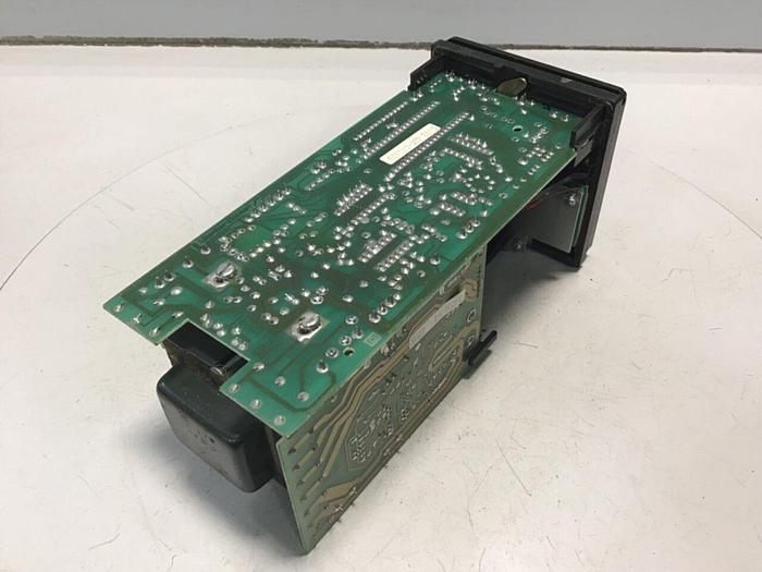 Used BARBER COLMAN Temperature Controller 585A-00016-000-0-00 #129794