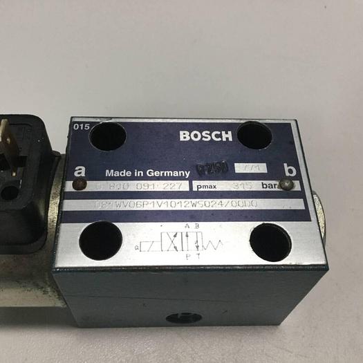 Used BOSCH Directional Valve 0 810 091 227 #97511