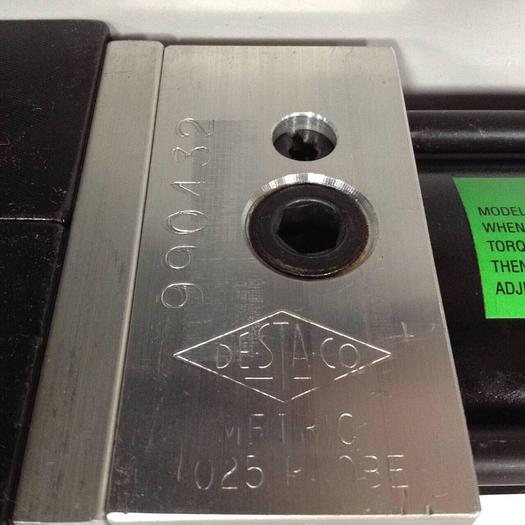 Used DESTACO Pneumatic Hold Clamp 991PMAL-025M-270B-37-22 #90102