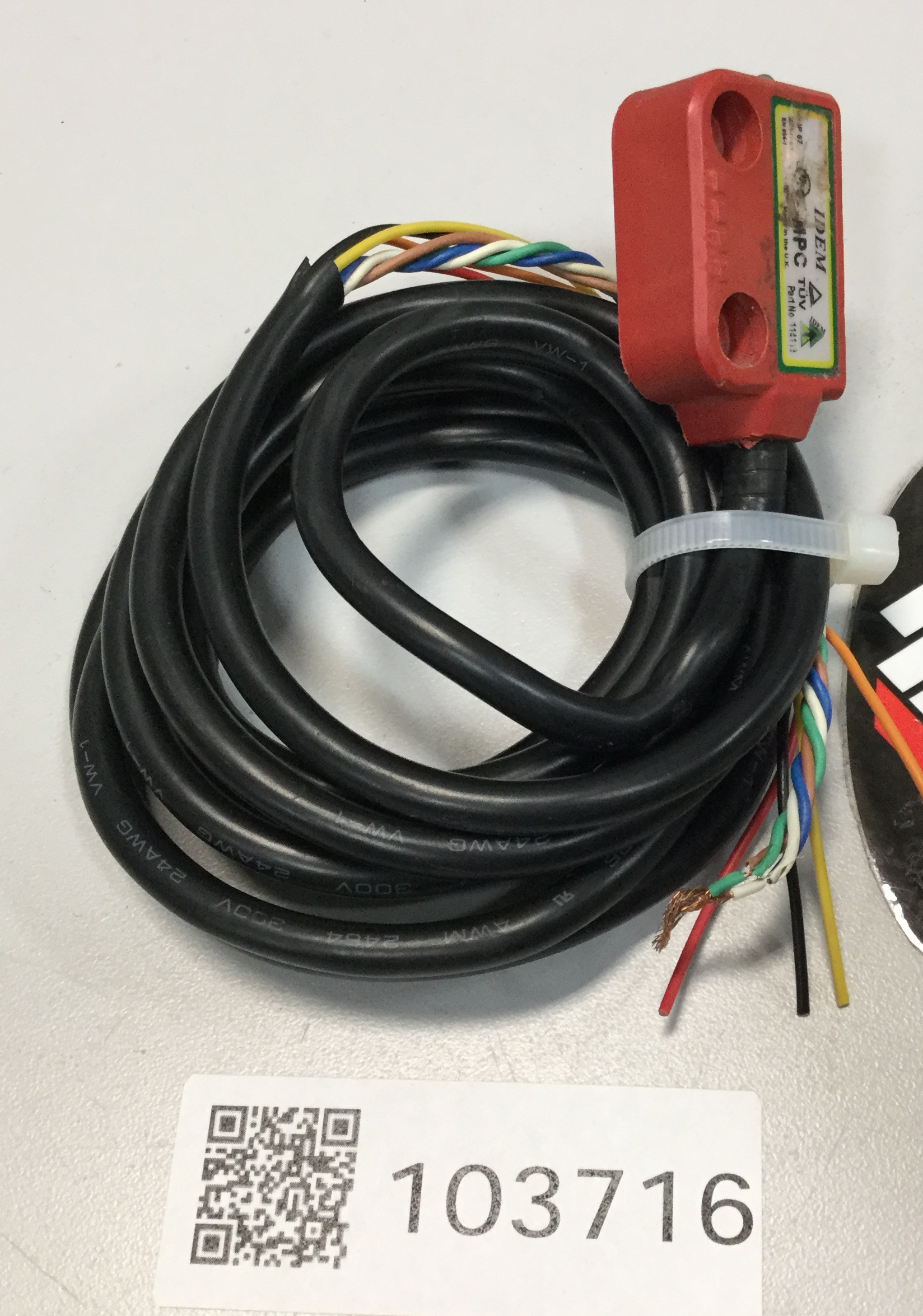 Used IDEM SAFETY SWITCHES Coded Miniature Switch 114113 USED