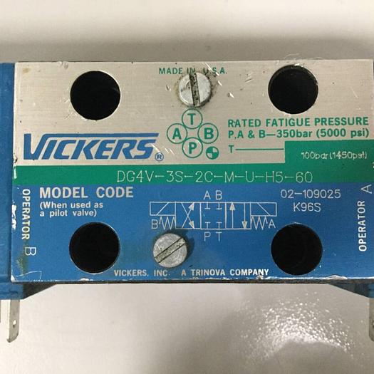Used VICKERS Valve DG4V-3S-2C-M-U-H5-60 #90319