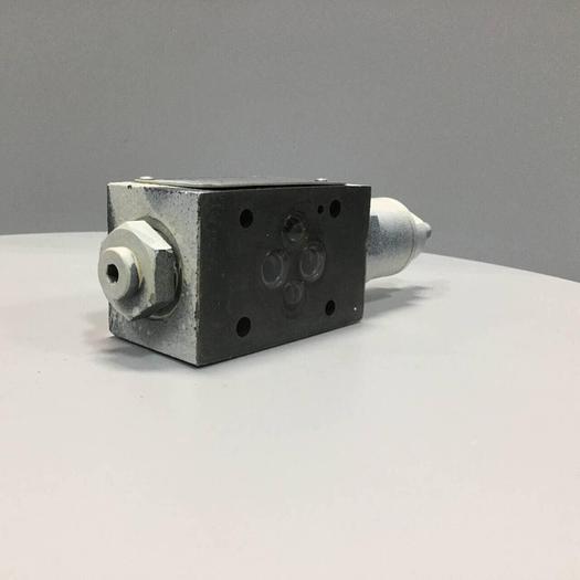 Used VICKERS Tokimec Valve DGMRI3PPBW40J #94135