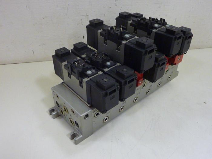 Used SMC Control Block w/ Valves VV71-PR-02 #60100