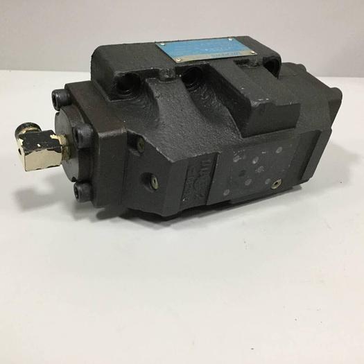Used VICKERS Valve DG4V-3S-6C-M-FW-B5-60 #90243