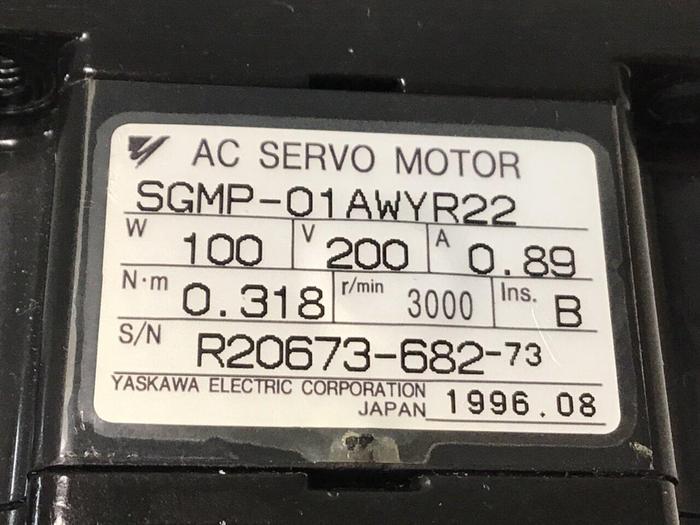 Used YASKAWA Servo Motor SGMP-01AWYR22 #131504