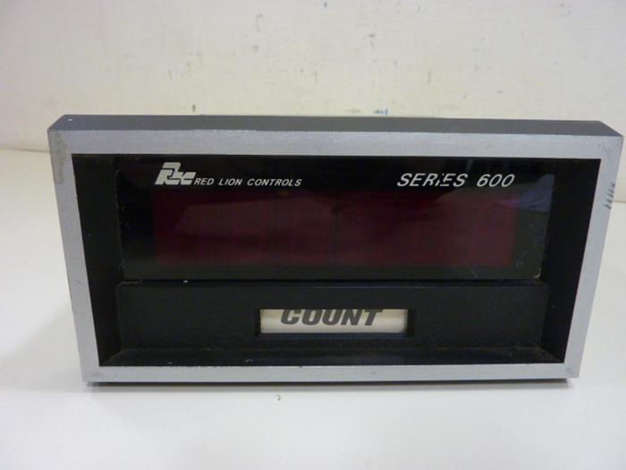 Used RED LION CONTROLS Digital Counter 5766202 #63391