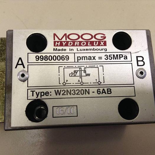 Used MOOG Solenoid Valve W2N320N6AB #85090