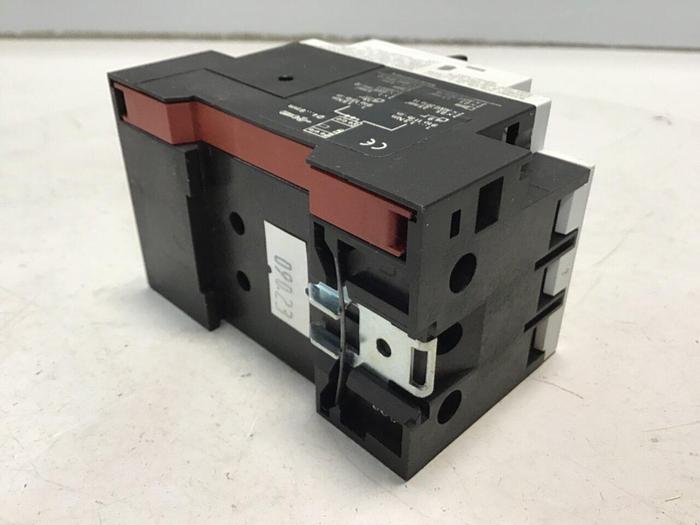 Used SIEMENS Circuit Breaker Motor Protector 3VU1300-0MK00 Used