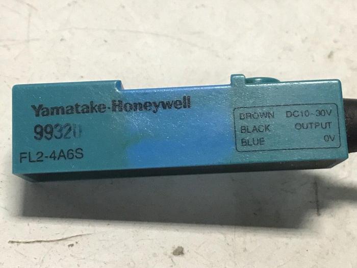 Used YAMATAKE Proximity Switch FL2-4A6S #128196