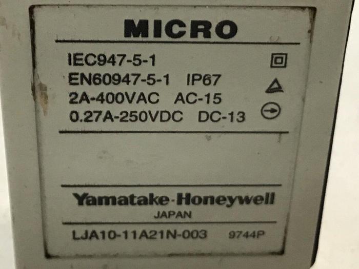 Used YAMATAKE Limit Switch LJA10-11A21N-003 #121492