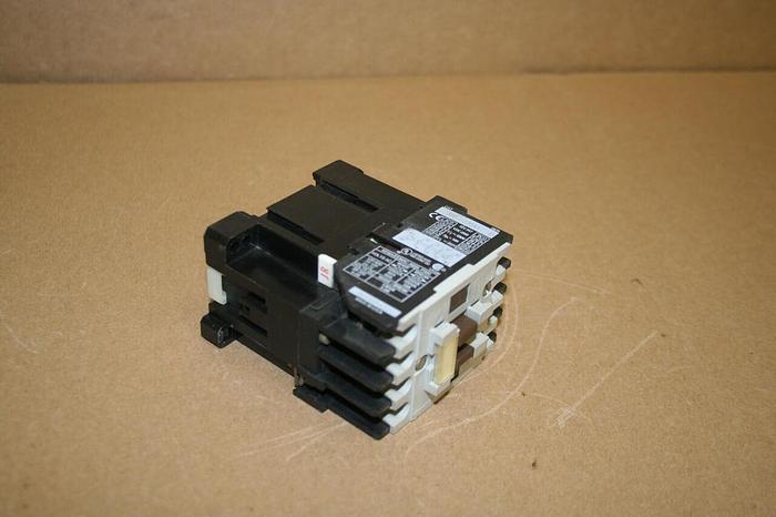 Used ALLEN BRADLEY Relay 700-F220A1 SER B Used